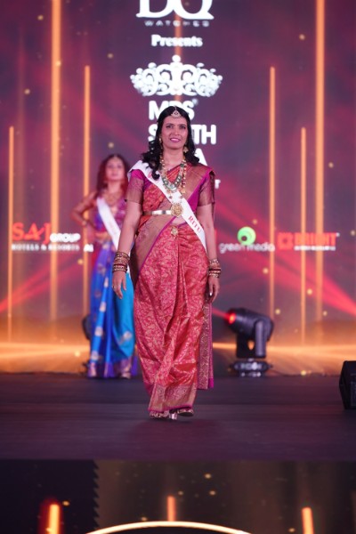Mrs Telangana Queens & Finalists